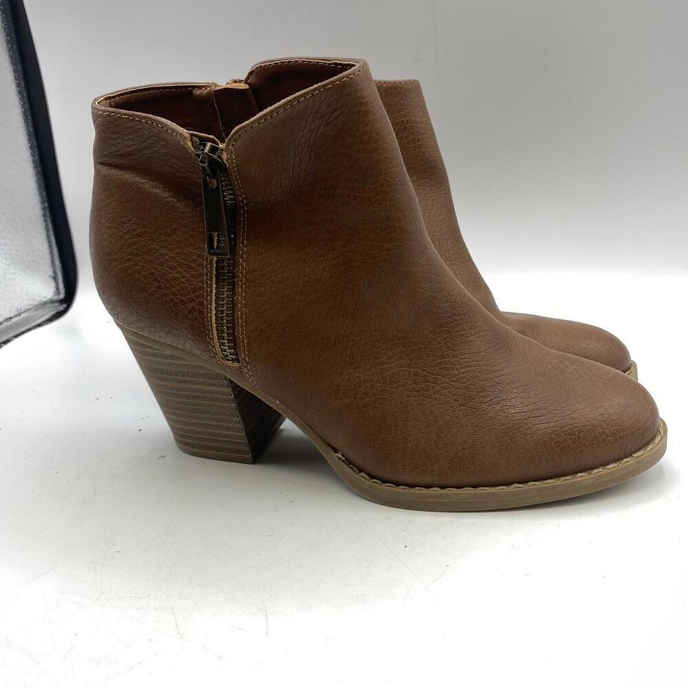 Express Boots Womens 7 Target Ankle Bootie Brown Faux Leather Side Zip